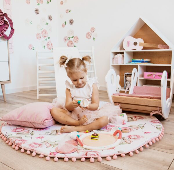 Montessori domčeková polica Woodle - biela/prírodné drevo