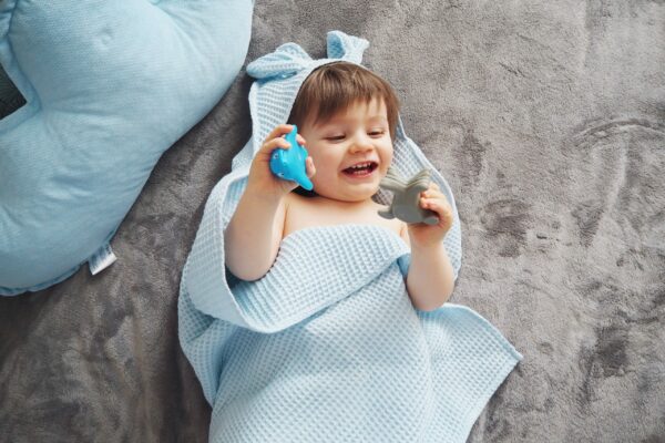 Detská osuška s kapucňou a uškami - baby modrá