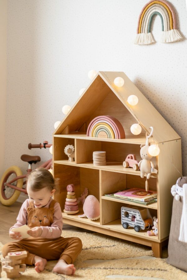 Montessori domčeková polica Woodle - prírodné drevo