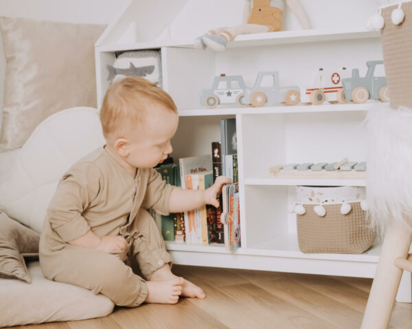 Montessori domčeková polica Woodle - biela