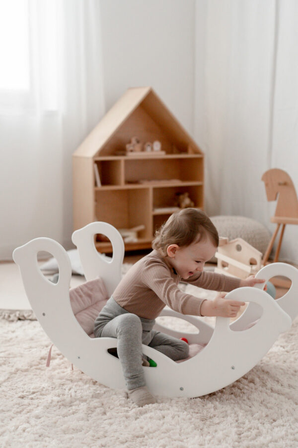 Montessori domčeková polica Woodle - prírodné drevo