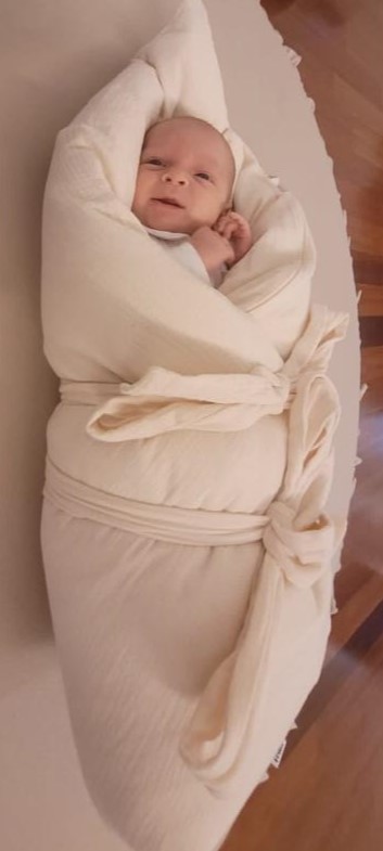 Perová zavinovačka mušelínová