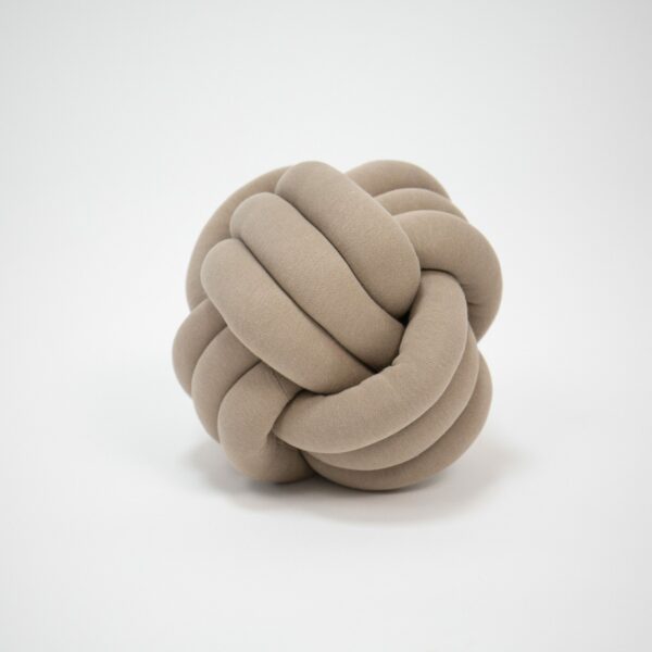 Pletený vankúš Ball