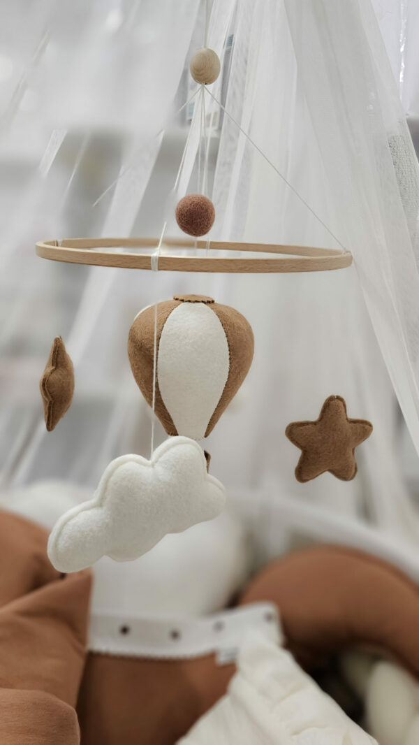 Závesná dekorácia nad detskú postieľku - Balloon Dream
