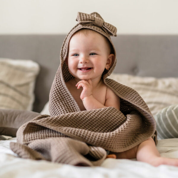 Detská osuška s kapucňou a mašličkou